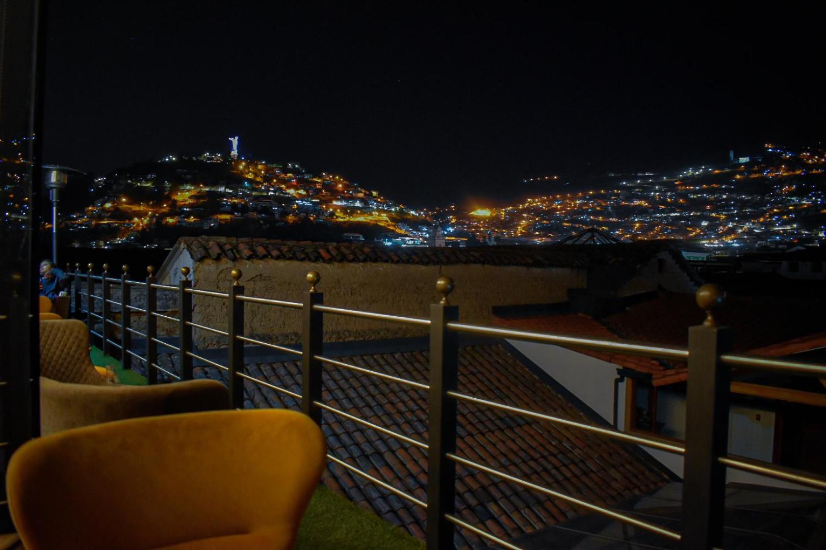 Hotel & Rooftop King Experience By David Quito Exterior photo